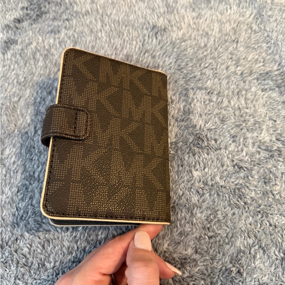 Michael Kors Signature Black and Gold Passport/Wallet - Picture 3 of 3